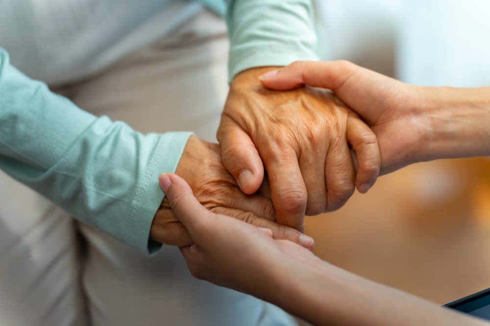 Frequently Asked Questions About Moving Into an Assisted Living Community - senior living community - maison levie