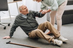 Recognizing and Preventing Falls What Families Should Know - assisted living in lafayette - maison levie
